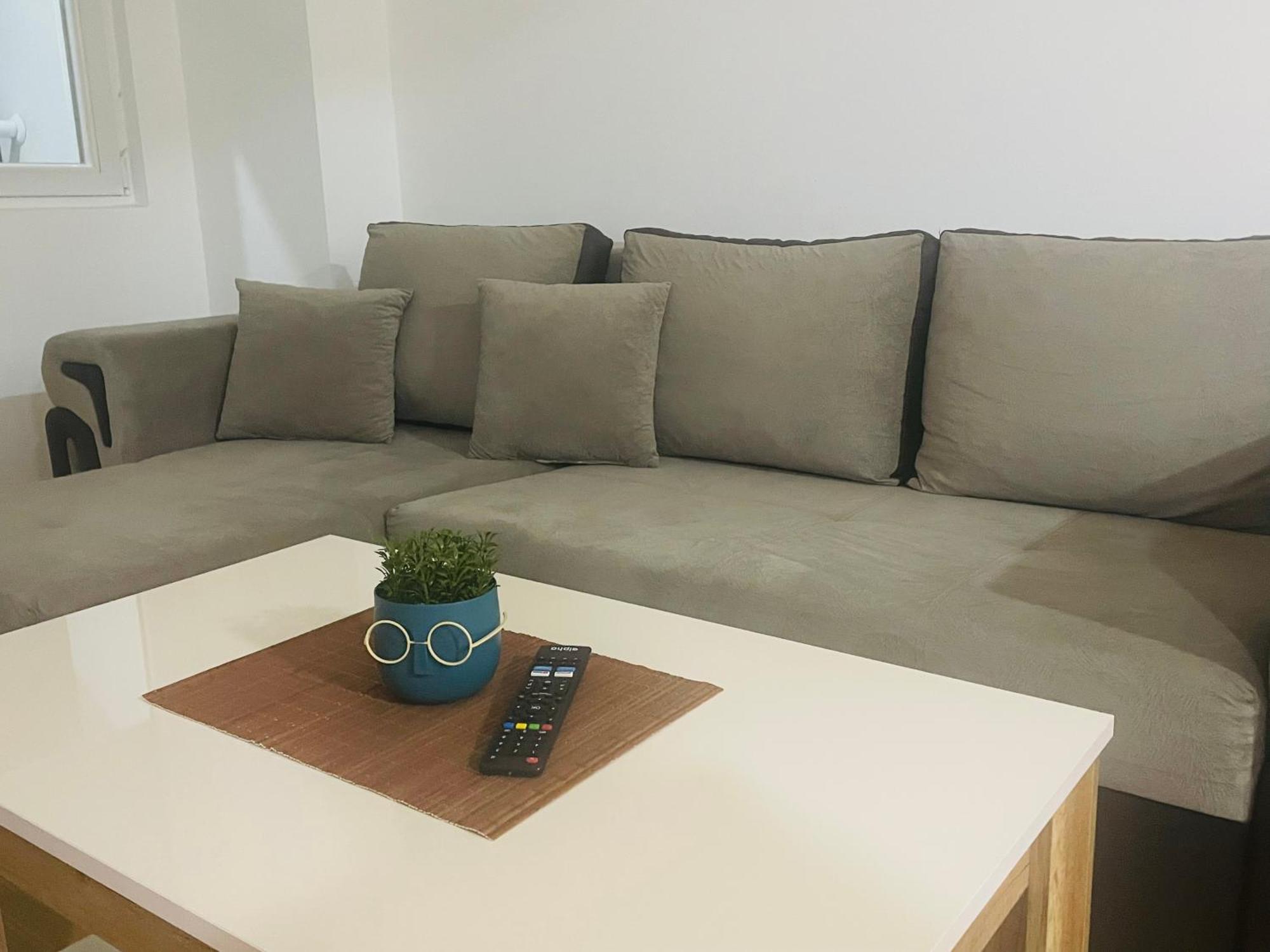 Maya Apartment Skopje Bagian luar foto
